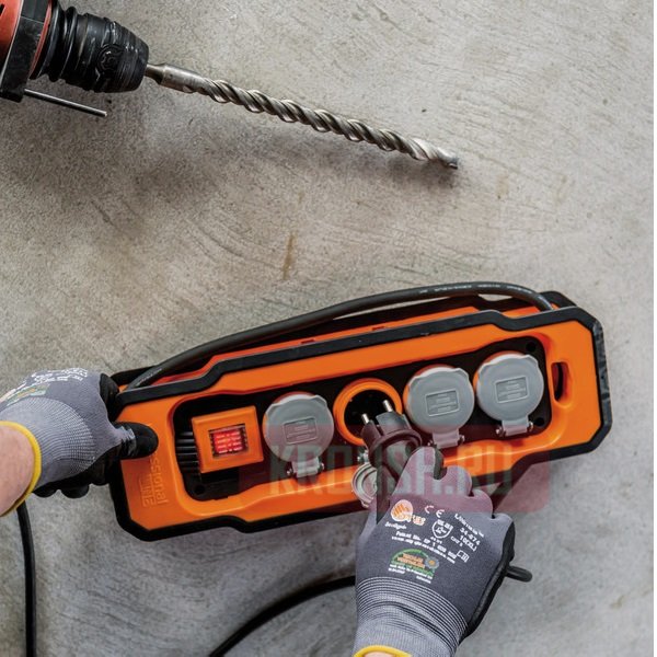 Удлинитель Brennenstuhl (4 розетки, 8м, IP54 ), 9156480100